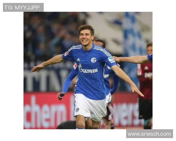 格雷茨卡的成长之路：从青涩球员到足球明星的蜕变与成就